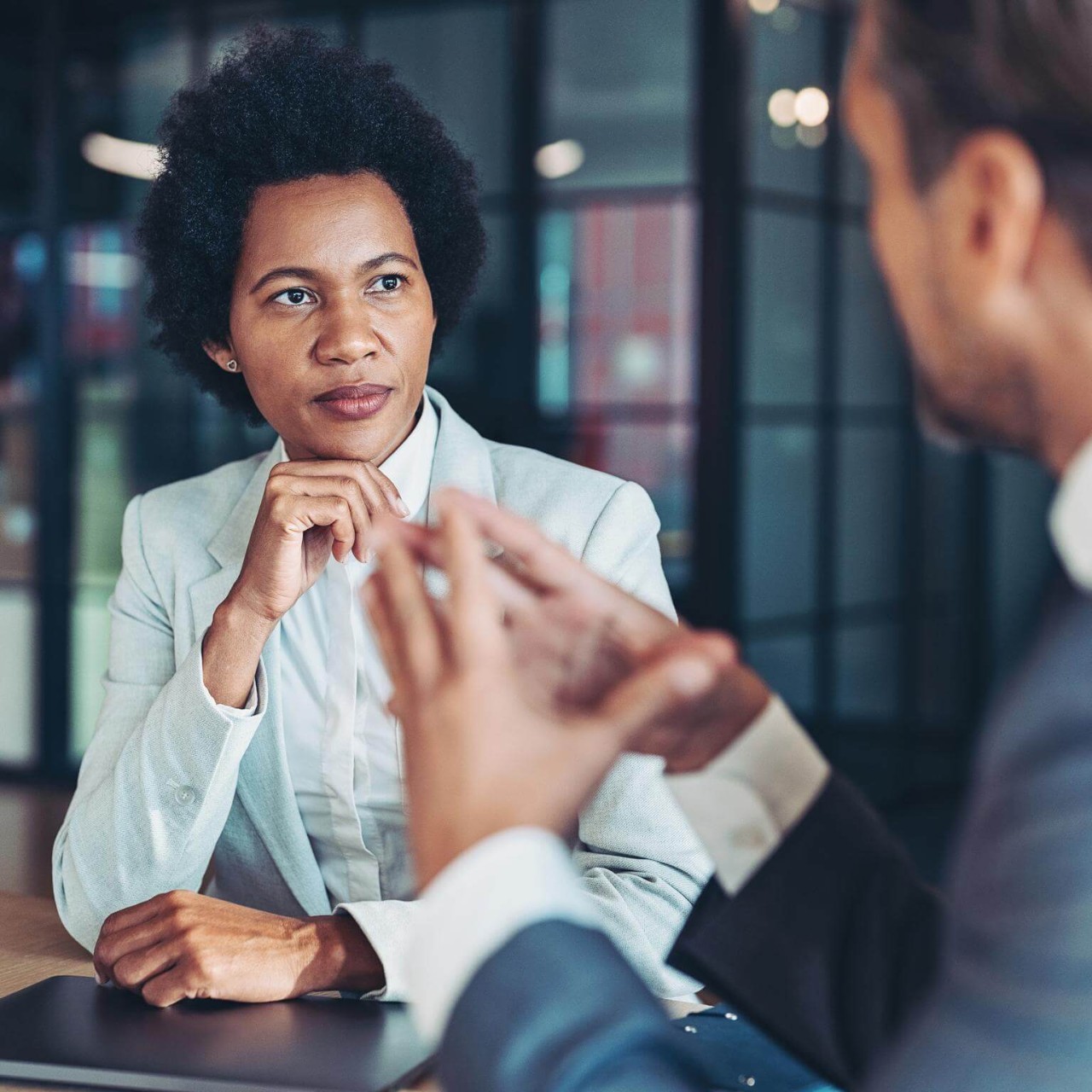 editorial-1455167762-people-sat-at-desk-1536x1536